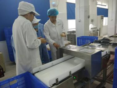 漲知識(shí)?。∪绾翁暨x食品行業(yè)專用—金屬探測(cè)儀